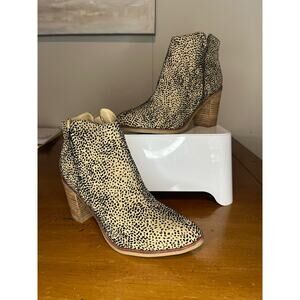 Mia Tracee Bootie in Brown Women's Regular Size 9 Faux Leather